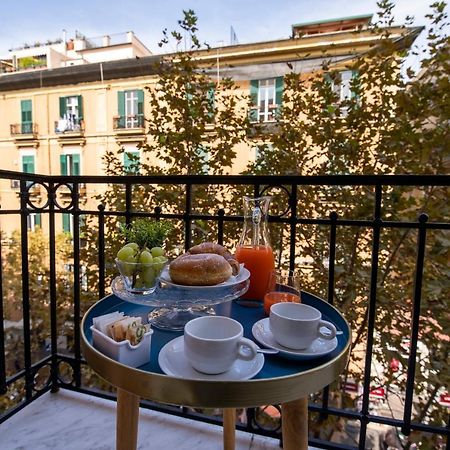ลา ช็องบร์ Bed & Breakfast เนเปิลส์ ภายนอก รูปภาพ