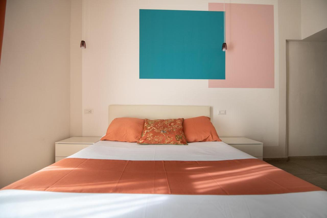 ลา ช็องบร์ Bed & Breakfast เนเปิลส์ ภายนอก รูปภาพ