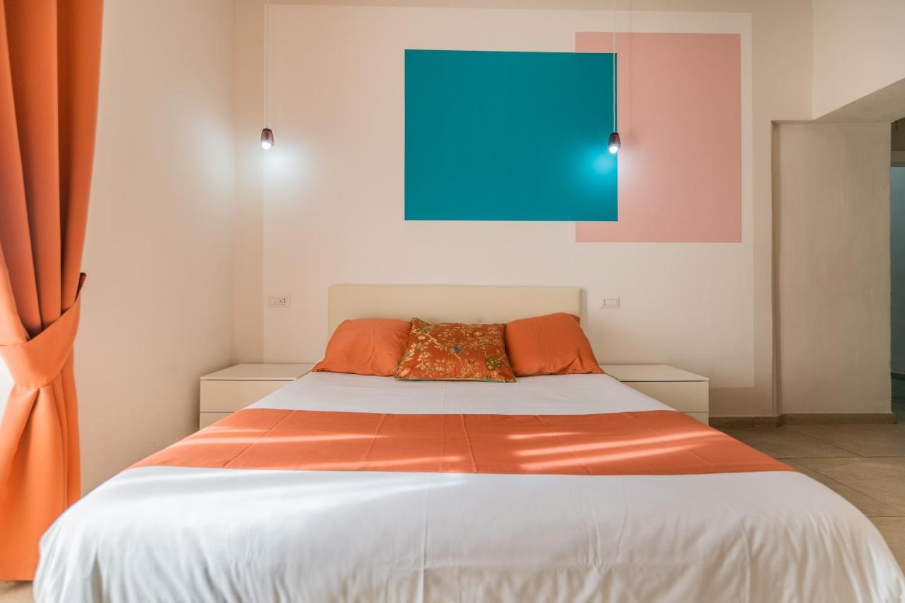 ลา ช็องบร์ Bed & Breakfast เนเปิลส์ ภายนอก รูปภาพ